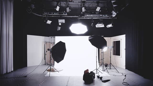 Fotografii do životopisu vkládat nemusíte, ale záleží na vás