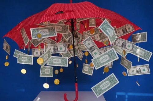 Jakým finančním produktům lidé příliš nedůvěřuji
