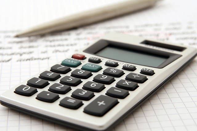 Kdy si nepůjčovat finance aneb nespadněte do propasti
